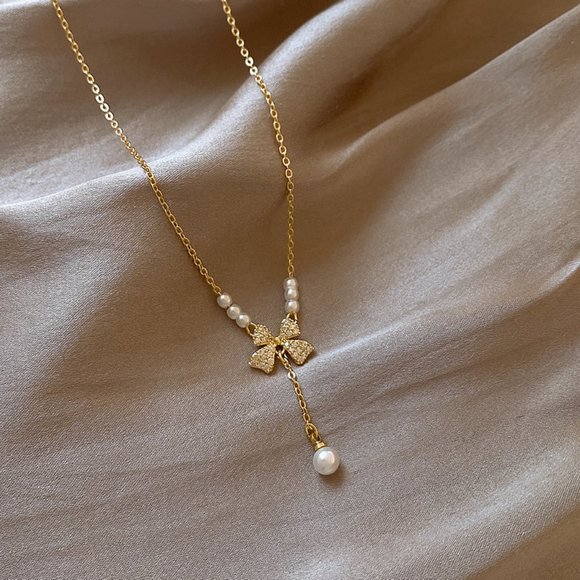 GOLIC Bow Pearl Necklace - Picture 6 of 14